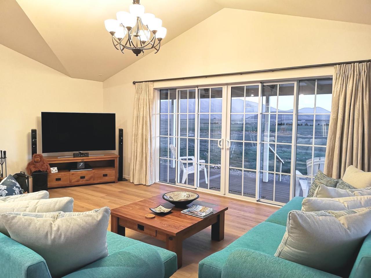 Kahurangi Twizel Hosted Bed & Breakfast Exterior foto